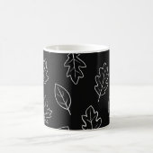 Elegant Black & White Autumn Leaf Coffee Mug – Min Koffiemok (Center)