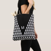 Elegant Black White Diamond Pattern & Monogram Tote Bag (Dichtbij)