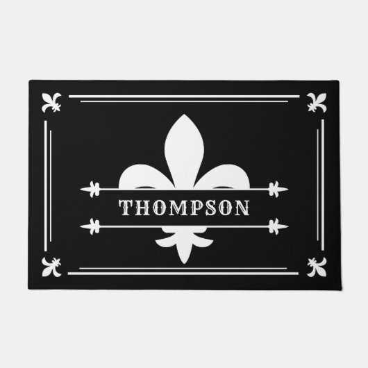 Elegant Black White Fleur de Lis Custom Name Deurmat (Voorkant)