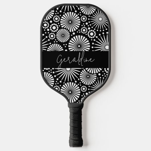 Elegant Black White Geometric Starburst Name Pickleball Paddle (Voorkant)