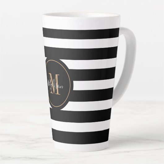 Elegant Black White Gold Script Monogram Latte Mok (Rechterhoek)