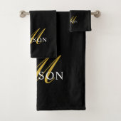 Elegant Black White Monogram Gold Script Bad Handdoek (Insitu)