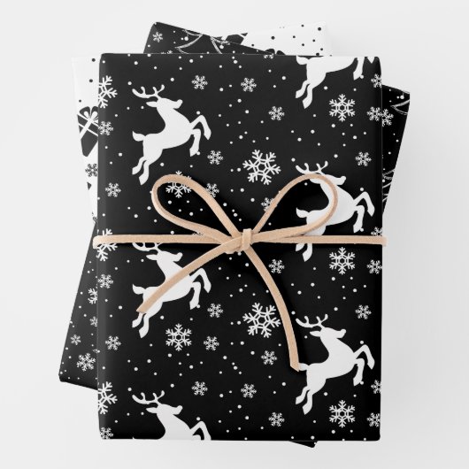 Elegant Black White Reindeer & kerstboom Inpakpapier Vel (In situ)