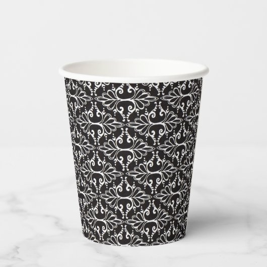 Elegant Black White Scrolled Damask Patroon Papieren Bekers (Achterkant)
