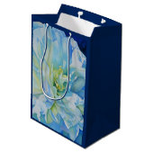 Elegant blauw blauwgroen bloemen waterverf medium cadeauzakje (Achterkant Gekanteld)