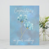 Elegant Blauw Bloem Gefeliciteerd Bruiloft Kaart (Staand voorkant)