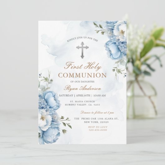 Elegant Blauw Bloemen Eerste Heilige Communie Kaart (Staand voorkant)
