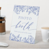 Elegant Blauw Bloemen Foto Booth teken Reclamebord Met Voetstuk (Insitu)