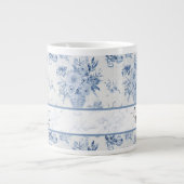 Elegant Blauw Bloemen Klassiek Bruidsmeisje Voorst Grote Koffiekop (Voorkant)