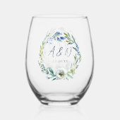 Elegant Blauw Bloemen Krans Monogram Bruiloft Wijnglas Zonder Voet (Voorkant)