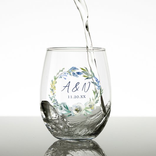 Elegant Blauw Bloemen Krans Monogram Bruiloft Wijnglas Zonder Voet