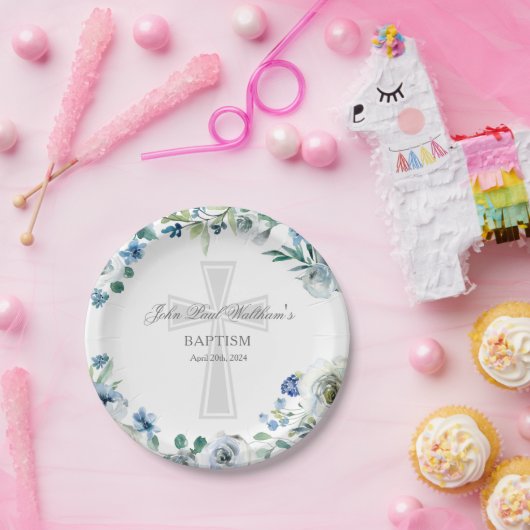 Elegant Blauw Bloemen Religieus Kruis Doop Papieren Bordje (Feest)