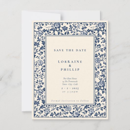 Elegant blauw en crème bloemige  stijl save the date (Voorkant)