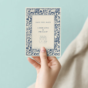 Elegant blauw en crème bloemige  stijl save the date