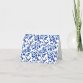 Elegant Blauw en Wit Bloemen Toile Bruiloft Bedankkaart (Achterkant)