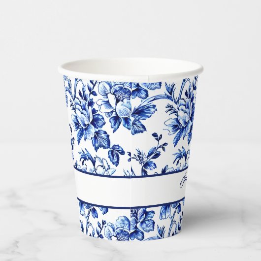 Elegant Blauw en Wit Bloemen Toile Bruiloft Papieren Bekers (Rechts)