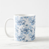 Elegant Blauw en Wit Gegraveerde Pioenrozen Koffiemok (Links)
