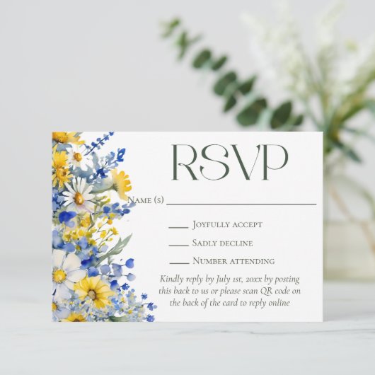 Elegant Blauw Geel Wildbloemen QR Code Bruiloft RSVP Kaartje (Staand voorkant)