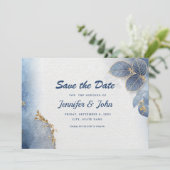 Elegant blauw goud bladeren botanische bruiloft save the date (Staand voorkant)