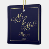 Elegant blauw goud meneer en mevrouw 1e kerst keramisch ornament (Links)