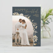 Elegant Blauw Goud Schrift Gelukkig Hanukkah  Feestdagenkaart (Staand voorkant)