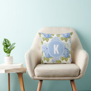Elegant Blauw Hydragea Bloemen Patroon Monogram Kussen