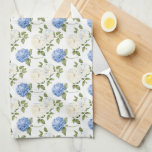 Elegant blauw Hydragea bloemen patroon Theedoek<br><div class="desc">Voeg een vleugje elegantie toe aan uw keuken met deze stijlvolle handdoek met een prachtig blauw hortensia bloempatroon. Perfect voor het drogen van gerechten, het hanteren van warm kookgerei, of gewoon het verbeteren van uw inrichting, het combineert functionaliteit met tijdloze charme. Ideaal voor dagelijks gebruik, housewarming geschenken, of speciale gelegenheden....</div>