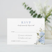 Elegant Blauw Hydrangea Groen Bruiloft RSVP Kaart (Staand voorkant)