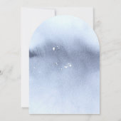 Elegant Blauw Monogram Initiaal Crest Floral Weddi Kaart (Achterkant)