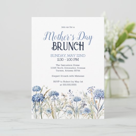 Elegant Blauw Waterverf Bloemen Moederdag Brunch Kaart (Staand voorkant)