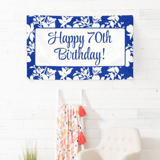 Elegant Blauw Wit Bloemen 70ste Verjaardagsfeest Spandoek (Insitu)