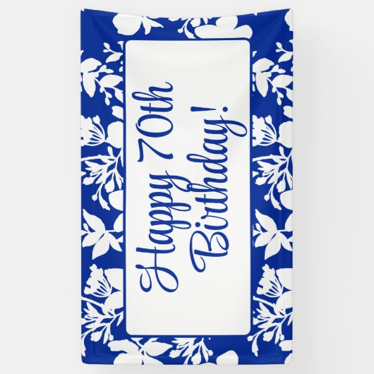 Elegant Blauw Wit Bloemen 70ste Verjaardagsfeest Spandoek (Verticaal)