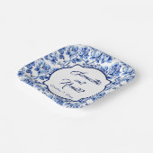 Elegant Blauw Wit Bloemen Toile Bruiloft Papieren Bordje (Gebogen)