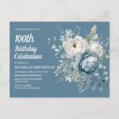 Elegant Blauw Wit Bloemen Vrouwen 100ste Verjaarda Uitnodiging Briefkaart (Voorkant)