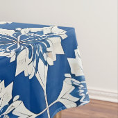 Elegant blauw-wit bloempatroon tafelkleed (Voorbeeld)