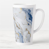 Elegant blauw wit goud marmer graniet patroon latte mok (Rechts)
