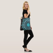 Elegant Blauwgroen Lotus Flower Mandala Tote Bag (Op model)