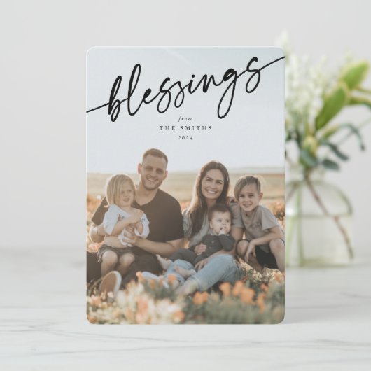 Elegant 'Blessings' Black Typographic Script Feestdagenkaart (Staand voorkant)
