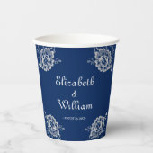 Elegant Bloemen Kant op Marine Blauw Bruiloft Papieren Bekers (Voorkant)