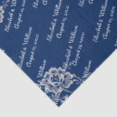 Elegant Bloemen Kant op Marine Blauw Bruiloft Tissuepapier (Detail)