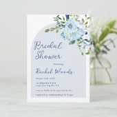 Elegant Bloemen Stoffig Blauw QR Code Vrijgezellen Kaart (Staand voorkant)