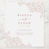 Elegant Bloemen Wit en Roos Gouden Bruiloft Wijn Etiket (Enkel label)