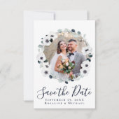 Elegant Bloemenkrans Navy Blue Save the Date Kaart (Voorkant)