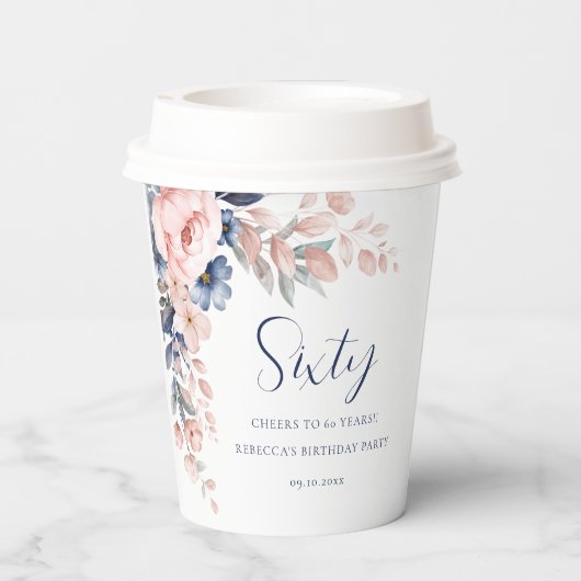 Elegant bloemenscript 60ste verjaardag papieren bekers (Achterkant)