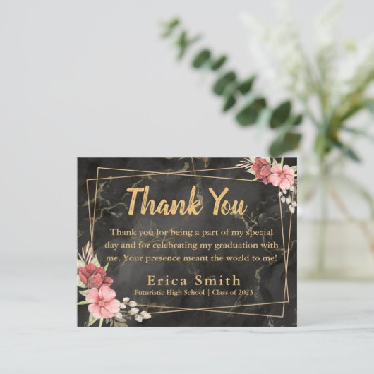 Elegant bloemig zwart en goud afstudeerfeest bedankkaart (Staand voorkant)