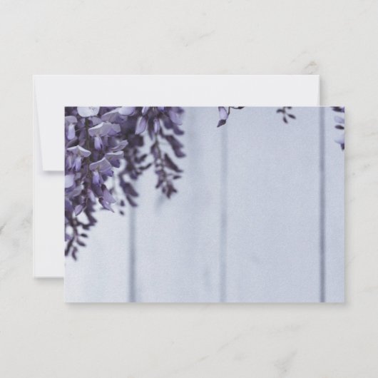 Elegant bloesems paarse rozen hout bloemen bruilof RSVP kaartje (Achterkant)