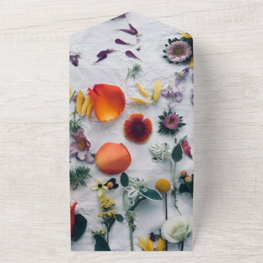 Elegant bloesems rozen floral all in one uitnodiging (Buitenkant)