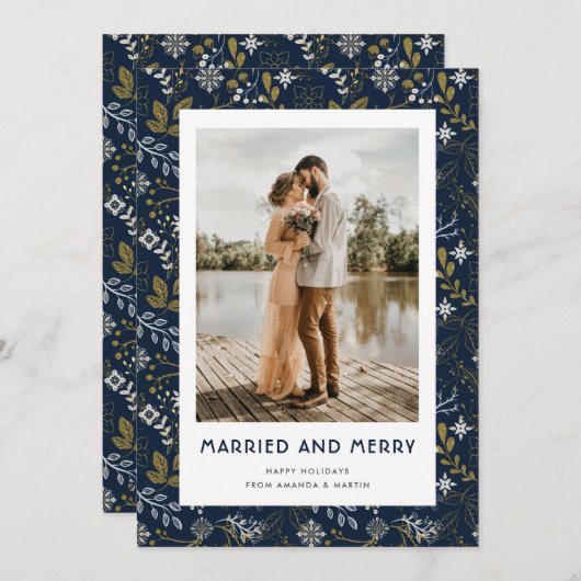 Elegant Blue Botanical Married and Merry Photo Feestdagenkaart (Voorkant / Achterkant)