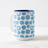 Elegant Blue Botanical Pattern Tweekleurige Koffiemok (Voorkant links)