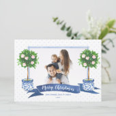 Elegant Blue Chinoiserie Christmas Tree Photo Hol Feestdagenkaart (Staand voorkant)